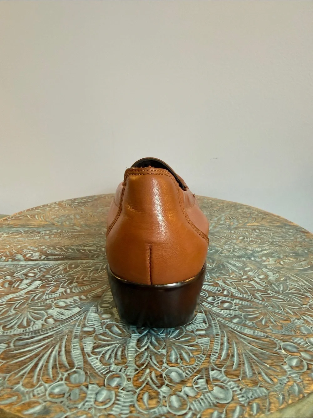 Like New! SAS Weave Slip On Brown Leather Loafer Size 8.5